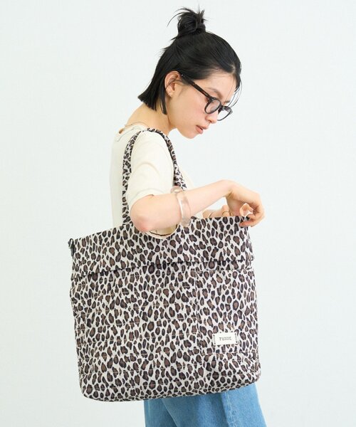 CIAOPANIC TYPY(チャオパニックティピー)の「:【TYNNE.】2WAYキルティングトートバッグ(ショルダーバッグ・レディース・ブラック系その他/シルバー/イエロー/カーキ/ブラック/ブラウン・ONE SIZE)」の14枚目の写真