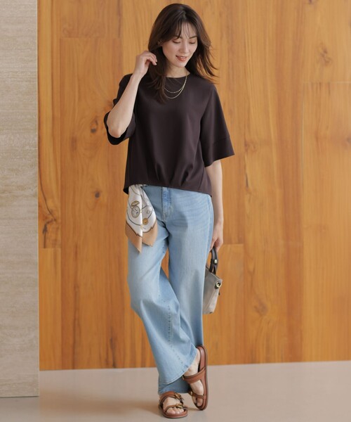 J.PRESS Ladies(J.プレス レディス)の「【セットアップ対応・人気素材】Light ジョーゼット クルーネック ブラウス(シャツ/ブラウス・レディース・ブラック系/ネイビー系/ダークブラウン系・XS)」の4枚目の写真