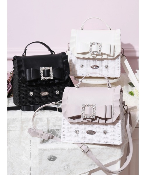 NOEMIE(ノエミー)の「ビジューリボンフリルフラップペーパーショルダー(ショルダーバッグ・レディース・ピンク/オフホワイト/ブラック・ONE SIZE)」の4枚目の写真