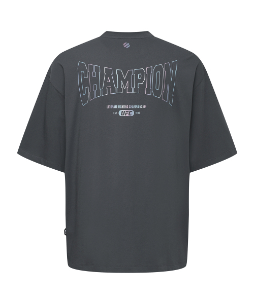 UFC SPORT(ユーエフシー スポーツ)の「UFCチャンピオンメガフィット半袖TシャツチャコールU2SSX2114CH(Tシャツ/カットソー・メンズ・その他・MEDIUM/LARGE/X-LARGE/2XL)」の9枚目の写真