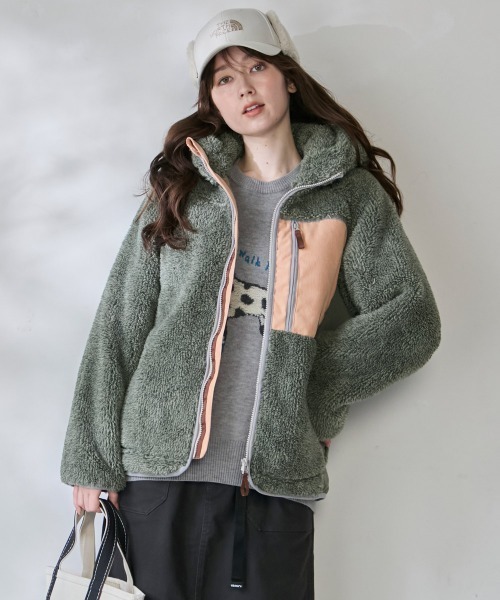 KRIFF MAYER Lady's Collection(クリフメイヤーレディースコレクション)の「シャギーボアフードジャケット(その他アウター・レディース・グレー/チャコール/セージグリーン/カラフル/ベージュ/ナチュラル・MEDIUM/LARGE)」の5枚目の写真