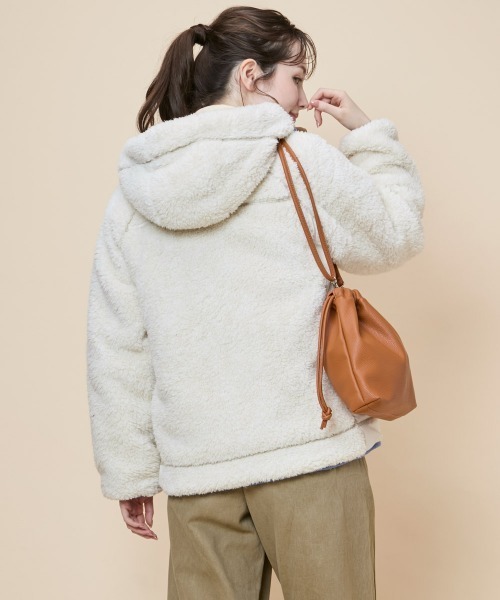 KRIFF MAYER Lady's Collection(クリフメイヤーレディースコレクション)の「シャギーボアフードジャケット(その他アウター・レディース・グレー/チャコール/セージグリーン/カラフル/ベージュ/ナチュラル・MEDIUM/LARGE)」の14枚目の写真