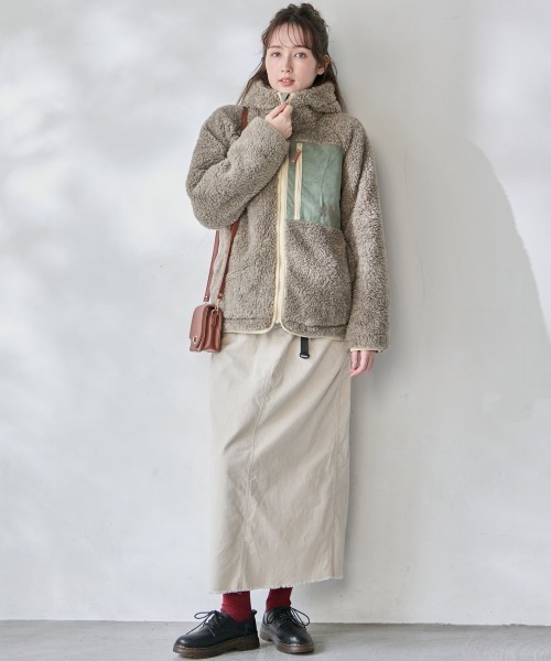 KRIFF MAYER Lady's Collection(クリフメイヤーレディースコレクション)の「シャギーボアフードジャケット(その他アウター・レディース・グレー/チャコール/セージグリーン/カラフル/ベージュ/ナチュラル・MEDIUM/LARGE)」の19枚目の写真