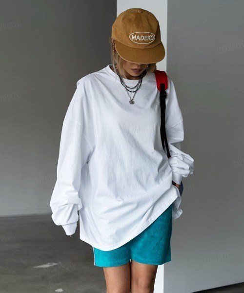 Dalfwin(ダールフィン)の「韓国ファッション バックレイヤードデザイン背中開き長袖Tシャツ(Tシャツ/カットソー・レディース・ホワイト・FREE)」の6枚目の写真