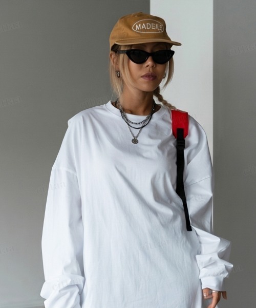 Dalfwin(ダールフィン)の「韓国ファッション バックレイヤードデザイン背中開き長袖Tシャツ(Tシャツ/カットソー・レディース・ホワイト・FREE)」の9枚目の写真