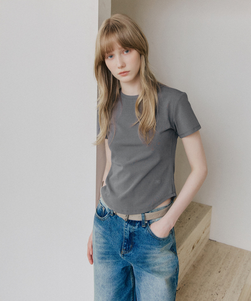 LEFTSEOUL（レフトソウル）の「カーブハーフTシャツ[チャコール]（Tシャツ/カットソー・レディース・チャコール・FREE）」の2枚目の写真