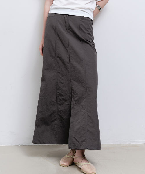 NICK&NICOLE(ニックアンドニコール)の「PANEL LONG SKIRT_CHARCOAL(スカート・レディース・その他・FREE)」の2枚目の写真