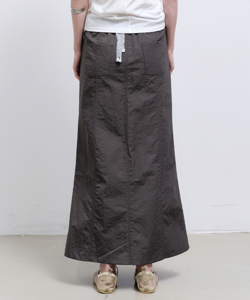 NICK&NICOLE(ニックアンドニコール)の「PANEL LONG SKIRT_CHARCOAL(スカート・レディース・その他・FREE)」の3枚目の写真
