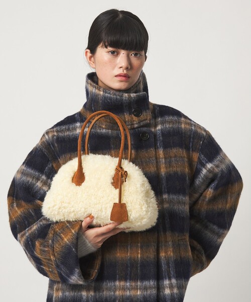 EMMEL REFINES（エメルリファインズ）の「＜EMMEL REFINES＞EM フェイクムートン ボストンバッグ（ボストンバッグ・レディース・ダークブラウン/ナチュラル・FREE）」の2枚目の写真