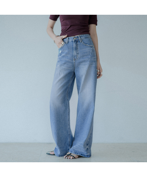MEMUA(メムア)の「コンツアーキャットブラシピンタックデニム(デニムパンツ・レディース・ブルー系その他・SMALL/MEDIUM/LARGE)」の1枚目の写真