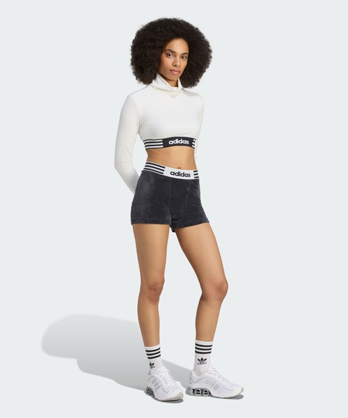 adidas（アディダス）の「ウィンターライズド 長袖クロップTシャツ / ロンT / アディダスオリジナルス adidas Originals（Tシャツ/カットソー・レディース・ホワイト・LARGE/3XL/XX-LARGE/X-LARGE/X-SMALL/SMALL/MEDIUM）」の3枚目の写真