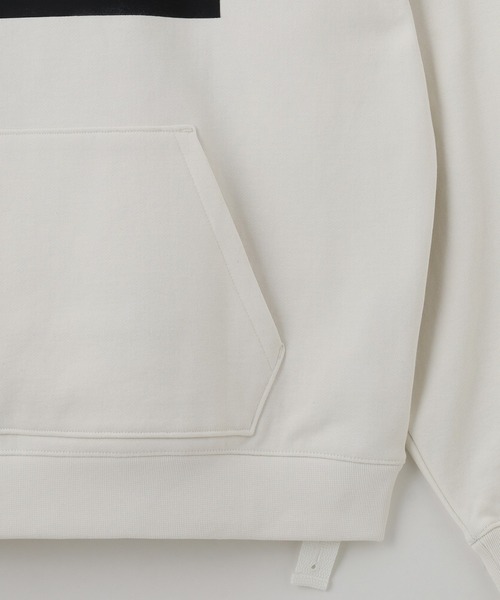 OAMC(オーエーエムシー)の「PEACEMAKER Loose Fit Hoodie Star Print PCM2OH01LFT00201(パーカー・メンズ・ホワイト・S/M)」の8枚目の写真