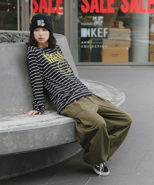 ROCK-OFF（ロックオフ）の「NIRVANA / ニルヴァーナ "Classic Happy Face" Black & White Striped T-shirt クラシックハッピーフェイス ボーダー Tシャツ 前面プリント 長袖 クルーネック ロンT バンドT メンズ レディース 2026年 秋 秋服 冬 冬服（Tシャツ/カットソー・メンズ・ブラック・S/M/L/XL）」の3枚目の写真