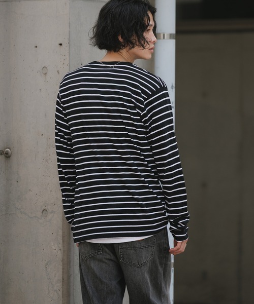 ROCK-OFF（ロックオフ）の「NIRVANA / ニルヴァーナ "Classic Happy Face" Black & White Striped T-shirt クラシックハッピーフェイス ボーダー Tシャツ 前面プリント 長袖 クルーネック ロンT バンドT メンズ レディース 2026年 秋 秋服 冬 冬服（Tシャツ/カットソー・メンズ・ブラック・S/M/L/XL）」の12枚目の写真
