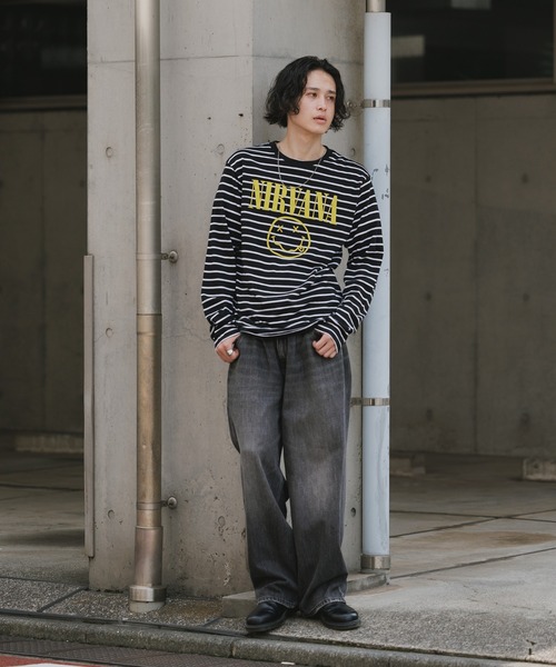 ROCK-OFF（ロックオフ）の「NIRVANA / ニルヴァーナ "Classic Happy Face" Black & White Striped T-shirt クラシックハッピーフェイス ボーダー Tシャツ 前面プリント 長袖 クルーネック ロンT バンドT メンズ レディース 2026年 秋 秋服 冬 冬服（Tシャツ/カットソー・メンズ・ブラック・S/M/L/XL）」の10枚目の写真