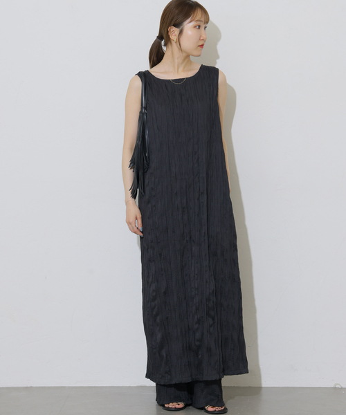 JOURNAL STANDARD relume(ジャーナルスタンダード レリューム)の「ワッシャーノースリーブワンピース(ワンピース・レディース・ブラック/ブラウン・FREE)」の3枚目の写真