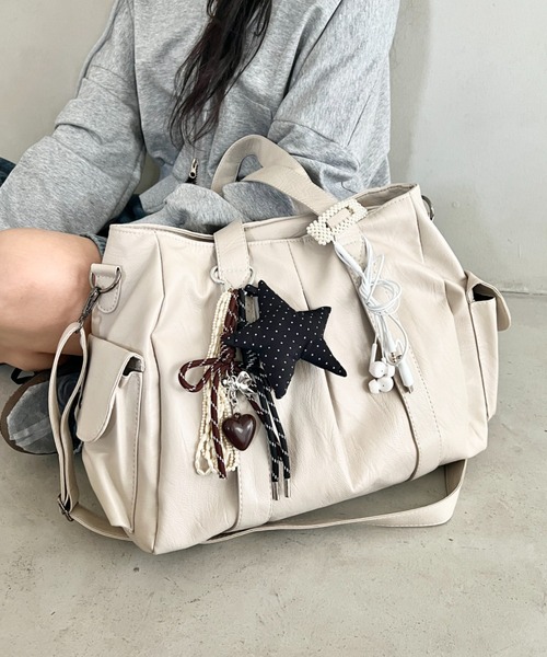 wears(ウェアーズ)の「【A4収納可】2WAY PUボストンバッグ ショルダーバッグ(ショルダーバッグ・レディース・アイボリー/ブラウン/ブラック・FREE)」の2枚目の写真
