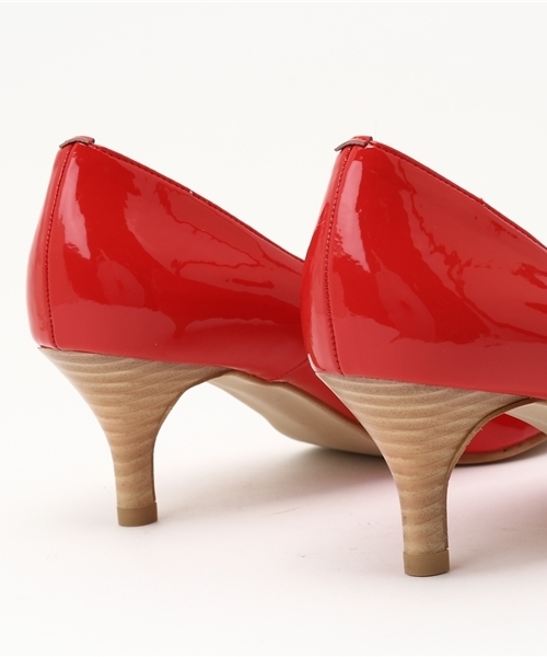 LE TALON（ルタロン）の「5.5CMポインテッドエナメルプレーン◆（パンプス・レディース・ブラック/ブラック系その他/ベージュ/レッド/イエロー・35.5/36/36.5/37/37.5/38/35）」の11枚目の写真