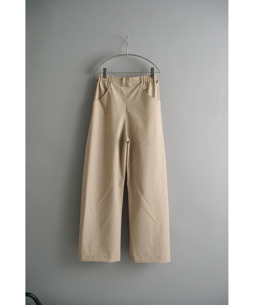 CONZ(コンズ)の「curve leg trousers summer fades(スラックス・メンズ・ベージュ/ホワイト/チャコールグレー/ブラック・1/2/3/4)」の20枚目の写真