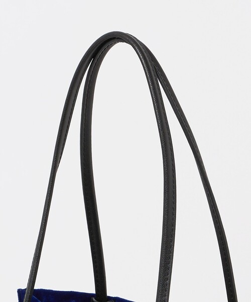 UNITED ARROWS(ユナイテッドアローズ)の「ベロア ロゴ トートバッグ(トートバッグ・レディース・ロイヤルブルー/ワイン/ブラック・FREE)」の7枚目の写真