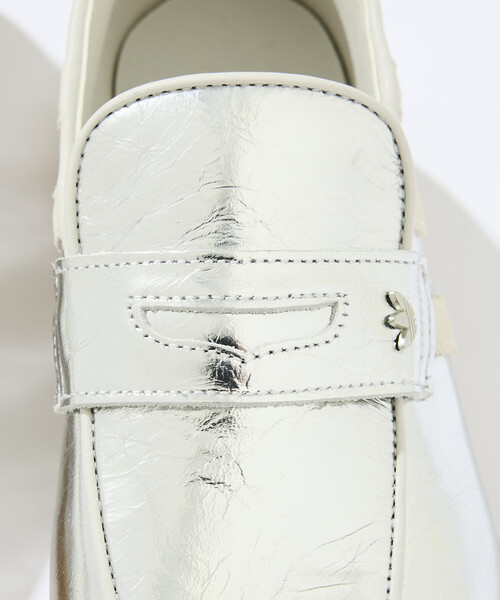 adidas（アディダス）の「adidas/アディダス 販路限定 Originals HANDBALL SPEZIAL LOAFER SHOES [26~29cm]/オリジナルス ハンドボールスペツィアル ローファー（スニーカー・メンズ・シルバー・9.5/8/8.5/10.5/10/11/9）」の5枚目の写真