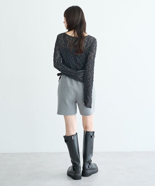 earth music&ecology(アースミュージックアンドエコロジー)の「レースフラワープルオーバー(Tシャツ/カットソー・レディース・オフホワイト/ブラック・FREE)」の16枚目の写真