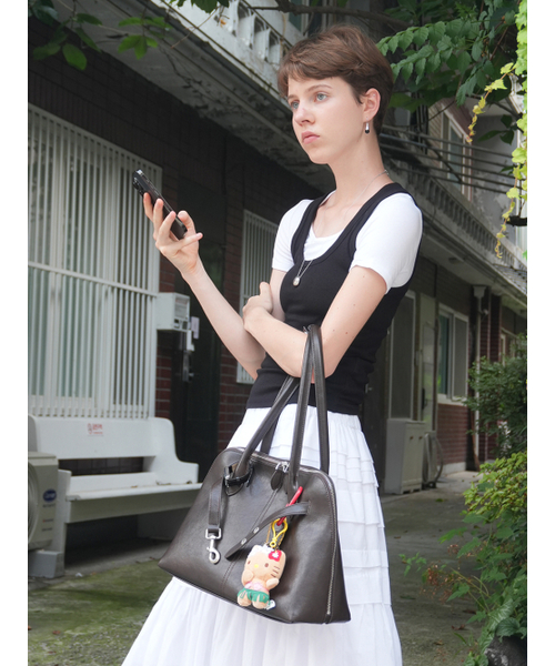 DENU（デヌ）の「[アウトレット]NOA BAG [ディープブラウンシルバー]（ショルダーバッグ・レディース・ダークブラウン・FREE）」の4枚目の写真