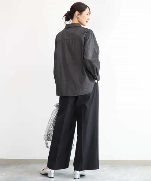 MK MICHEL KLEIN（エムケーミッシェルクラン）の「[洗える]ボウタイ付きデニムライクシャツブラウス（シャツ/ブラウス・レディース・ライトブルー/ブラック・38）」の15枚目の写真