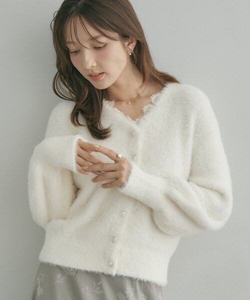 couture brooch（クチュールブローチ）の「フェザーニットトップスカーディ（カーディガン/ボレロ・レディース・ライトグレー/アイボリー/ボルドー/ブラウン系その他・40/38/42/36）」の20枚目の写真