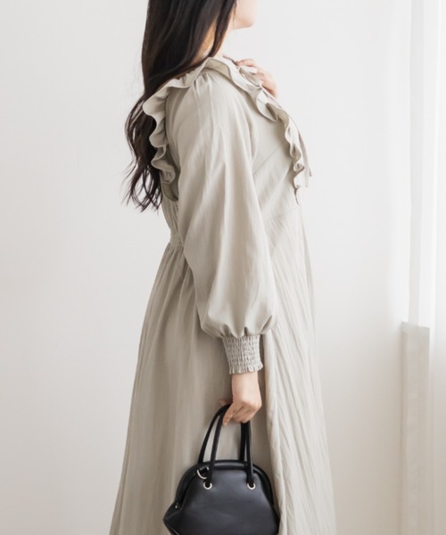 CLETTE(クレット)の「フリルボックスタックワンピース(ワンピース・レディース・ラベンダー/チャコールグレー/グレイッシュベージュ・4L/3L/LL)」の20枚目の写真