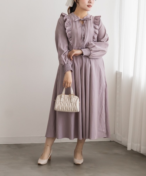 CLETTE(クレット)の「フリルボックスタックワンピース(ワンピース・レディース・ラベンダー/チャコールグレー/グレイッシュベージュ・4L/3L/LL)」の10枚目の写真