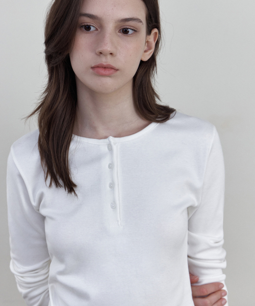 WEDNESDAYOASISFORWOMEN(ウェンズデー オアシス フォー ウーマン)の「HEYS ヘンリーネックTシャツ_IVORY(WB6TP51)(Tシャツ/カットソー・レディース・アイボリー・FREE)」の4枚目の写真