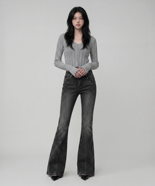 Verdnt（バーダント）の「インシジョン アイレットフレアデニムパンツ [ウォッシュドブラック]（デニムパンツ・レディース・その他・SMALL/MEDIUM）」の3枚目の写真