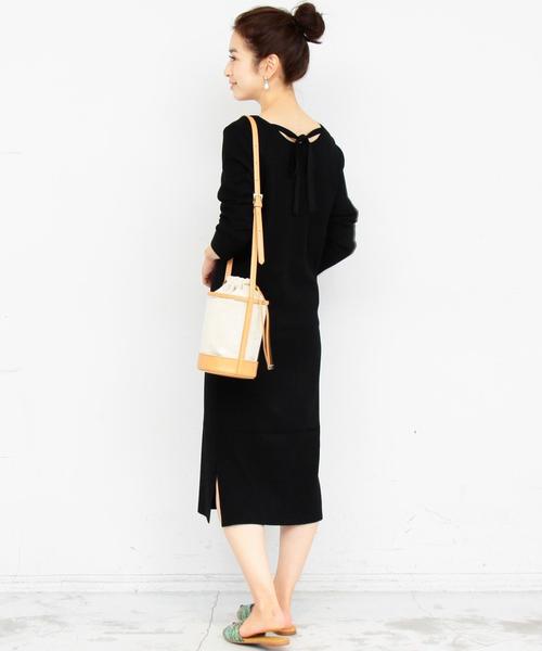 BEAUTY&YOUTH UNITED ARROWS（ビューティーアンドユースユナイテッドアローズ）の「BY∴ バックリボンリブニットマキシワンピース -手洗い可能- ◆（ワンピース・レディース・ブラック/ベージュ/レッド・FREE）」の2枚目の写真