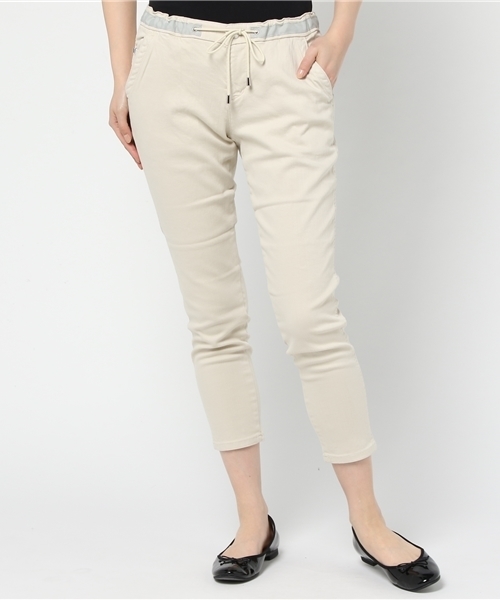 Moname(モナーム)の「イージーテーパードパンツ - EASY TAPARED PANTS(チノパンツ)」|オフホワイト