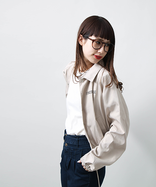 WEGO(ウィゴー)の「WEGO/ショートコーチジャケット(ナイロンジャケット・レディース・ブラック/カーキ/オフホワイト・FREE)」の6枚目の写真