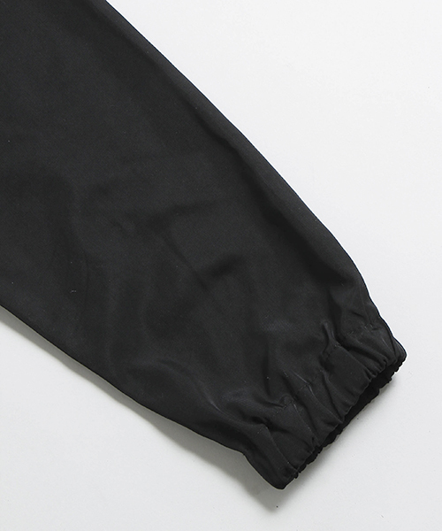 WEGO(ウィゴー)の「WEGO/ショートコーチジャケット(ナイロンジャケット・レディース・ブラック/カーキ/オフホワイト・FREE)」の10枚目の写真