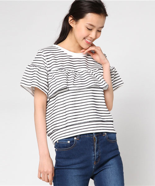 Honeys(ハニーズ)の「胸フリルプルオーバー(Tシャツ/カットソー・レディース・ホワイト×ネイビー/杢グレー/レッド/オフホワイト/ブラック・S/M/L)」の3枚目の写真