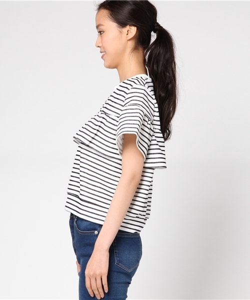 Honeys(ハニーズ)の「胸フリルプルオーバー(Tシャツ/カットソー・レディース・ホワイト×ネイビー/杢グレー/レッド/オフホワイト/ブラック・S/M/L)」の7枚目の写真