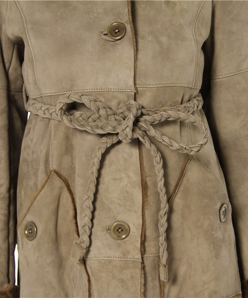 martinique(マルティニーク)の「OWEN BARRY / ムートンコート(その他アウター・レディース・ベージュ系その他・1/2)」の6枚目の写真