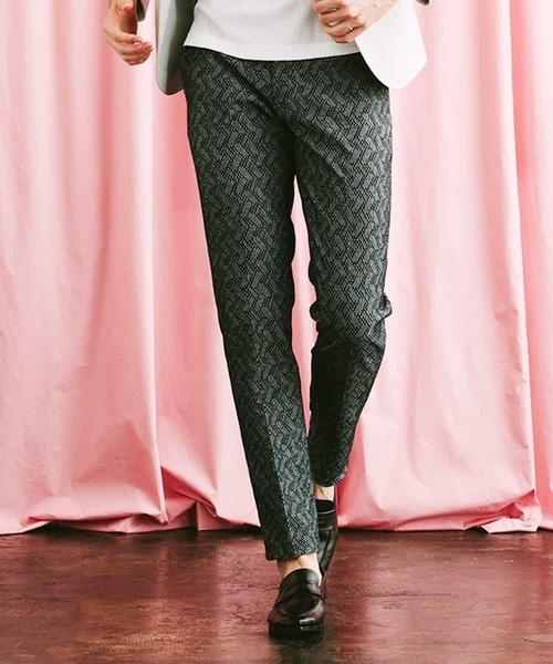 MICHEL KLEIN HOMME   （ミッシェルクランオム）の「ジオコードストレッチパンツ（その他パンツ・メンズ・ホワイト/ネイビー・46/48/51）」の2枚目の写真