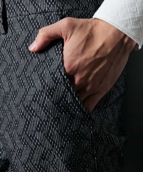 MICHEL KLEIN HOMME   （ミッシェルクランオム）の「ジオコードストレッチパンツ（その他パンツ・メンズ・ホワイト/ネイビー・46/48/51）」の7枚目の写真