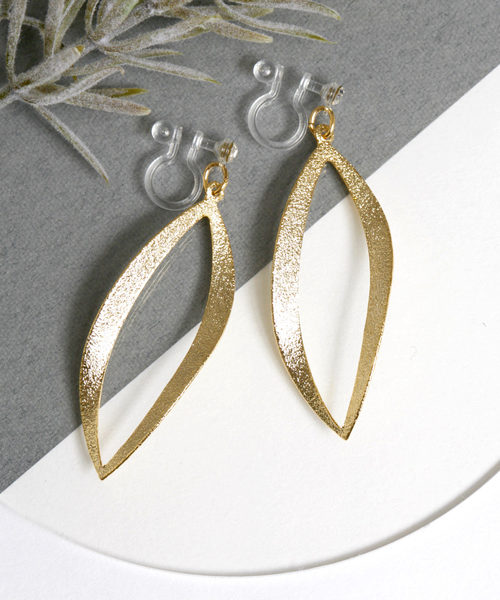 LUON（ルオン）の「LUON/きらきらミニイヤリング（イヤリング・レディース・シルバー系その他/シルバー系その他2/シルバー系その他3/シルバー系その他4/ゴールド系その他/ゴールド系その他2/ゴールド系その他3/ゴールド系その他4/シルバー系その他5/ゴールド系その他5/ゴールド系その他6・FREE）」の10枚目の写真