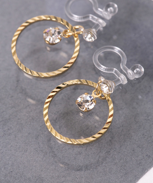 LUON（ルオン）の「LUON/きらきらミニイヤリング（イヤリング・レディース・シルバー系その他/シルバー系その他2/シルバー系その他3/シルバー系その他4/ゴールド系その他/ゴールド系その他2/ゴールド系その他3/ゴールド系その他4/シルバー系その他5/ゴールド系その他5/ゴールド系その他6・FREE）」の18枚目の写真