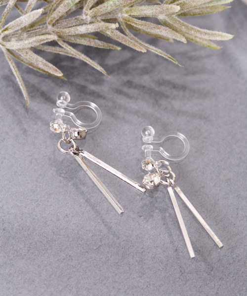 LUON（ルオン）の「LUON/きらきらミニイヤリング（イヤリング・レディース・シルバー系その他/シルバー系その他2/シルバー系その他3/シルバー系その他4/ゴールド系その他/ゴールド系その他2/ゴールド系その他3/ゴールド系その他4/シルバー系その他5/ゴールド系その他5/ゴールド系その他6・FREE）」の15枚目の写真