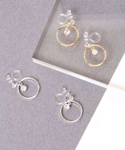 LUON（ルオン）の「LUON/きらきらミニイヤリング（イヤリング・レディース・シルバー系その他/シルバー系その他2/シルバー系その他3/シルバー系その他4/ゴールド系その他/ゴールド系その他2/ゴールド系その他3/ゴールド系その他4/シルバー系その他5/ゴールド系その他5/ゴールド系その他6・FREE）」の19枚目の写真