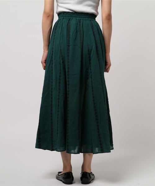 LBC（エルビーシー）の「レーヨン混ストライプドビースカート（スカート・レディース・ブラック/グリーン・M）」の4枚目の写真