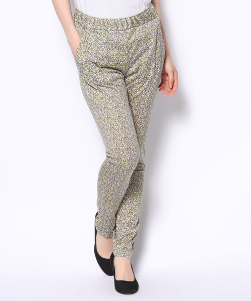 JOURNAL STANDARD（ジャーナルスタンダード）の「リバティプリント　ウエストゴムテーパードパンツ_#（その他パンツ・レディース・サックスブルー/レッド/ネイビー/イエロー/ブルー系その他/レッド系その他/ピンク系その他・36/38）」の5枚目の写真