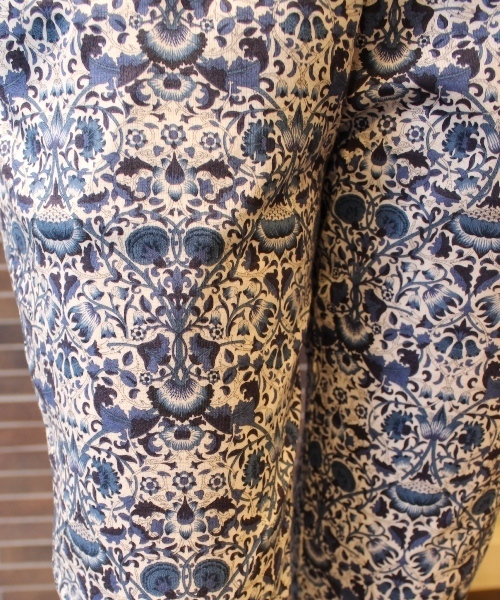 JOURNAL STANDARD（ジャーナルスタンダード）の「リバティプリント　ウエストゴムテーパードパンツ_#（その他パンツ・レディース・サックスブルー/レッド/ネイビー/イエロー/ブルー系その他/レッド系その他/ピンク系その他・36/38）」の9枚目の写真