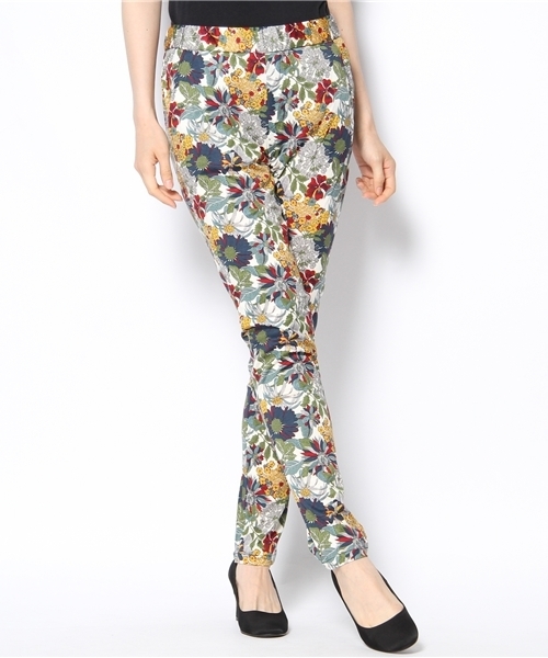 JOURNAL STANDARD（ジャーナルスタンダード）の「リバティプリント　ウエストゴムテーパードパンツ_#（その他パンツ・レディース・サックスブルー/レッド/ネイビー/イエロー/ブルー系その他/レッド系その他/ピンク系その他・36/38）」の17枚目の写真